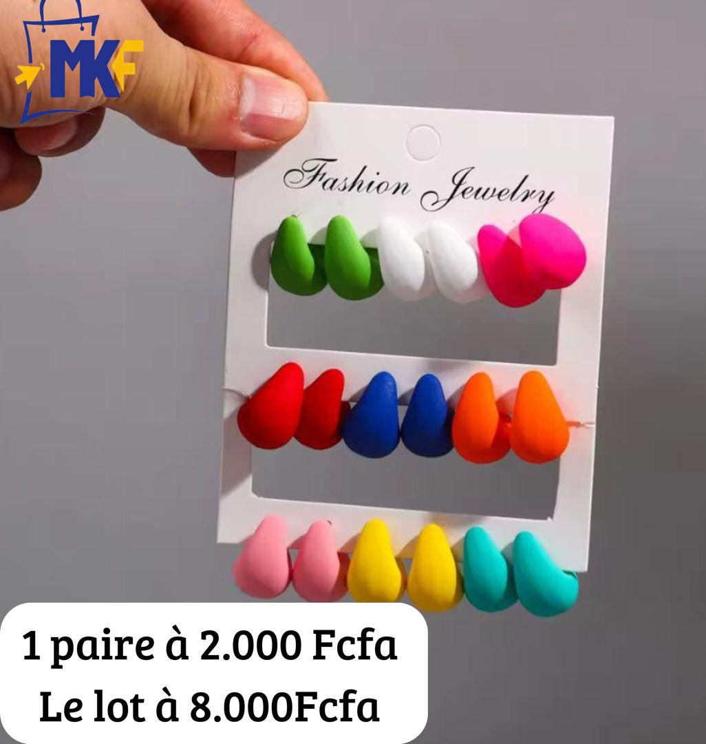 lot de boucles d'oreilles